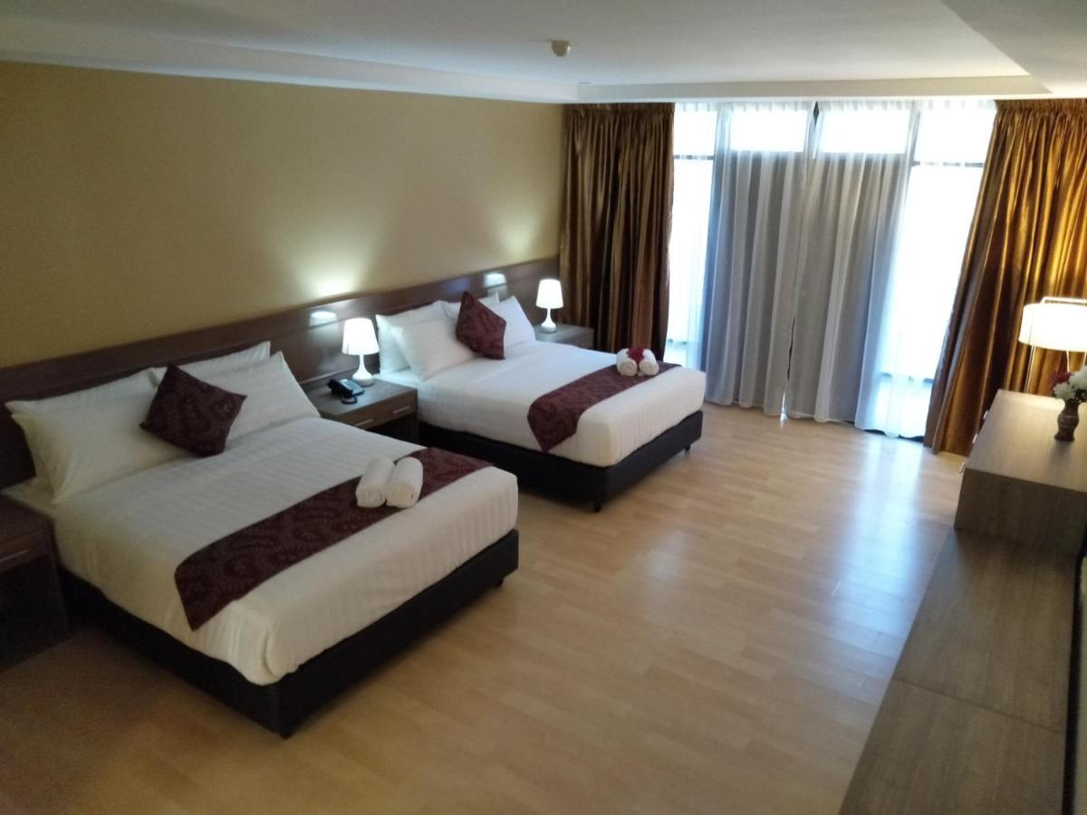 Hotel Temu Primula Kampong Seberang Timor Exterior foto