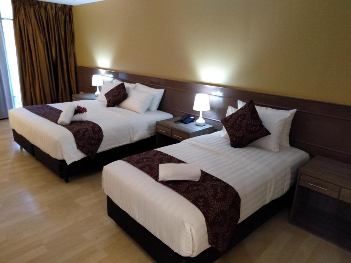 Hotel Temu Primula Kampong Seberang Timor Exterior foto
